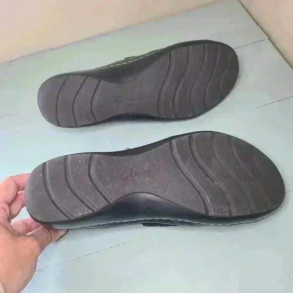 SOLD Clarks Cora Harbor Black Leather Shoes Womens 9 M Zip Cushioned Lightweight - Picture 10 of 11